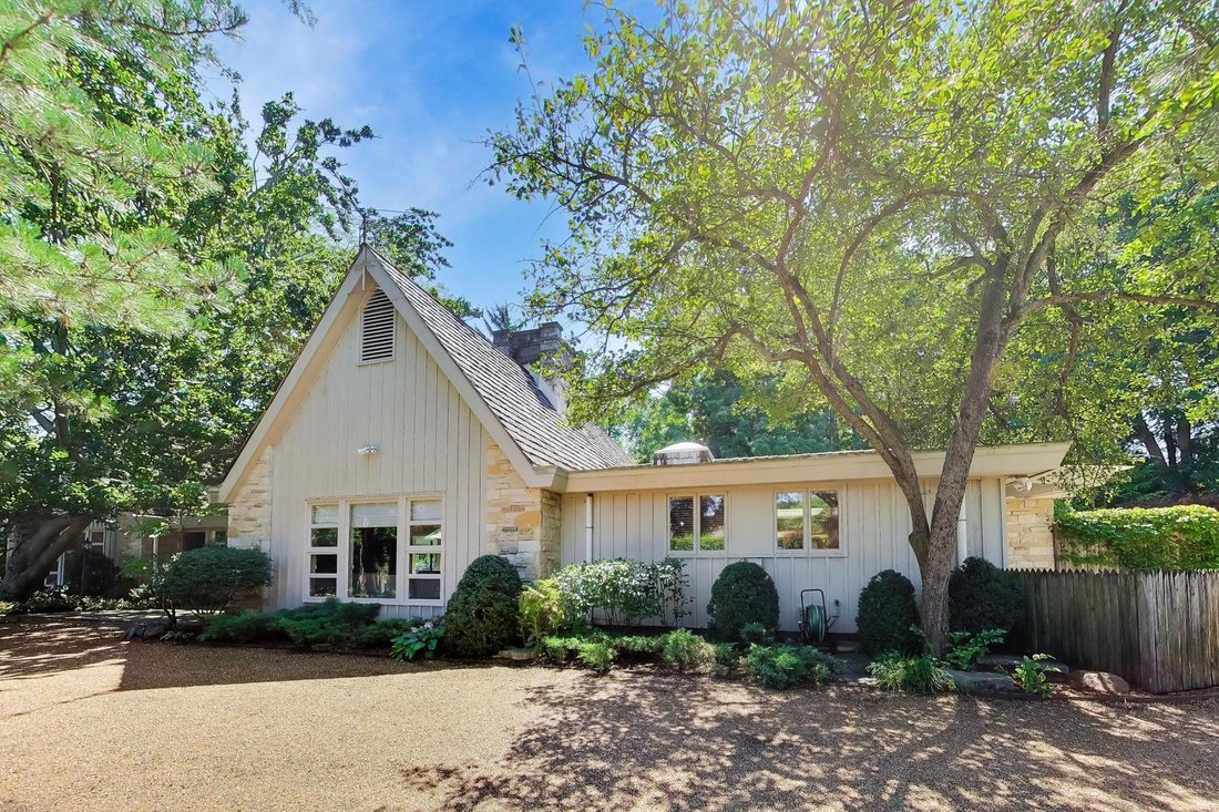 House in Winnetka, Illinois, United States 3 - 18126212