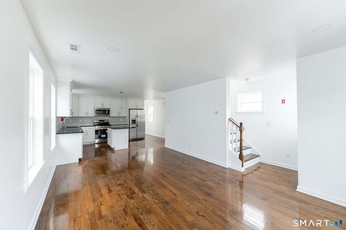 Apartment in Bridgeport, Connecticut, United States 3 - 18377691