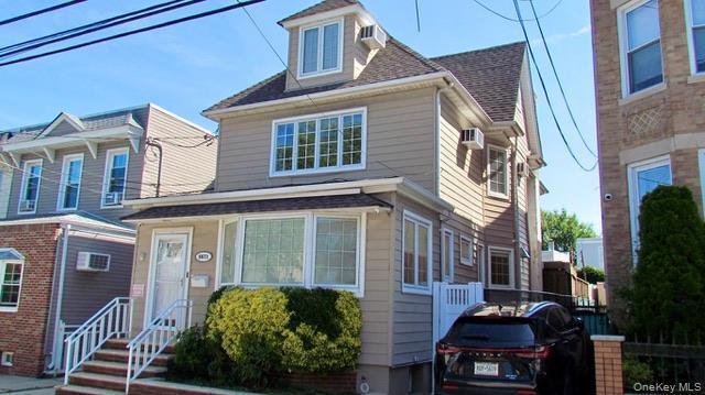 House in New York, New York, United States 2 - 18564773