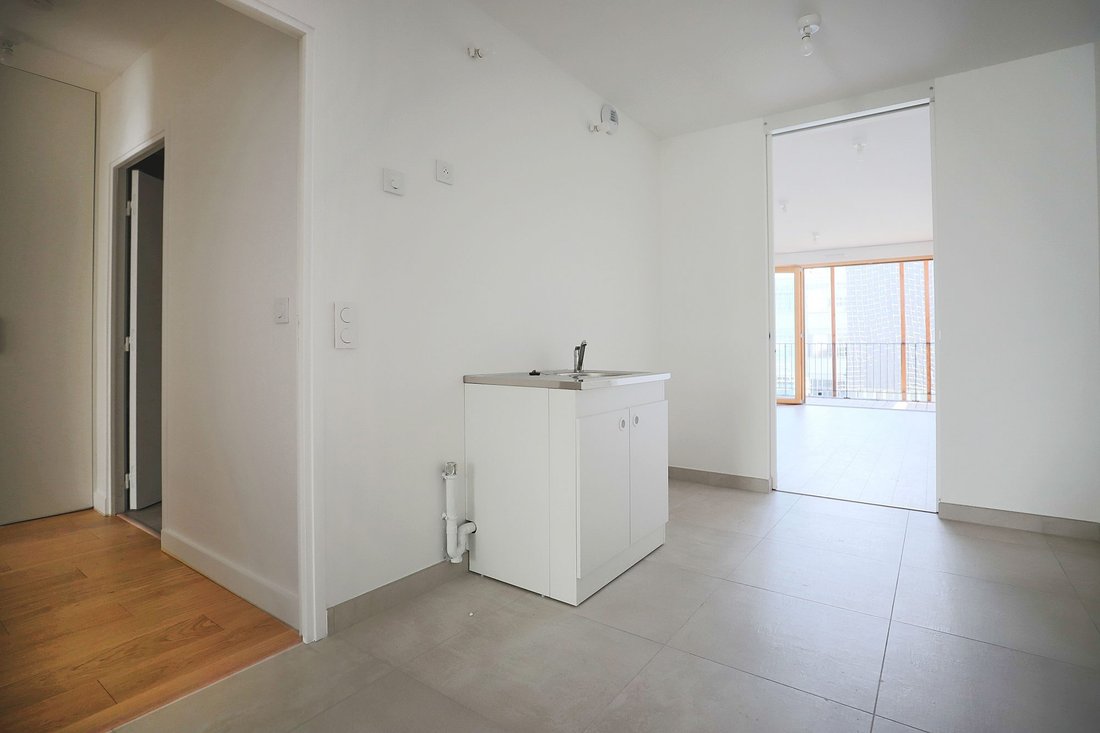 Apartment in Arrondissement of Bobigny, Ile-de-France, France 5 - 18564352