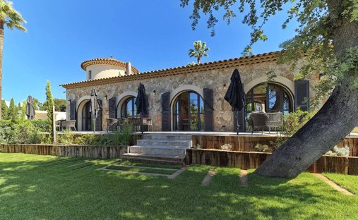 Villa in Fontmerle, Antibes, France 1