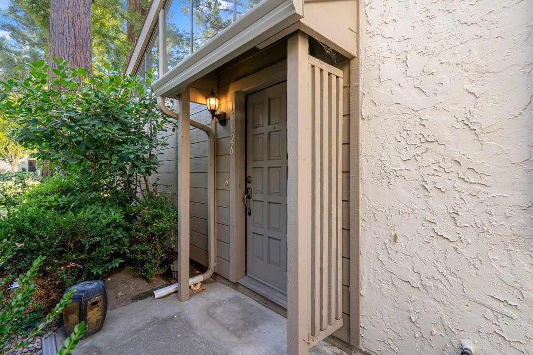 Condo in Saratoga, California, United States 1 - 18561494
