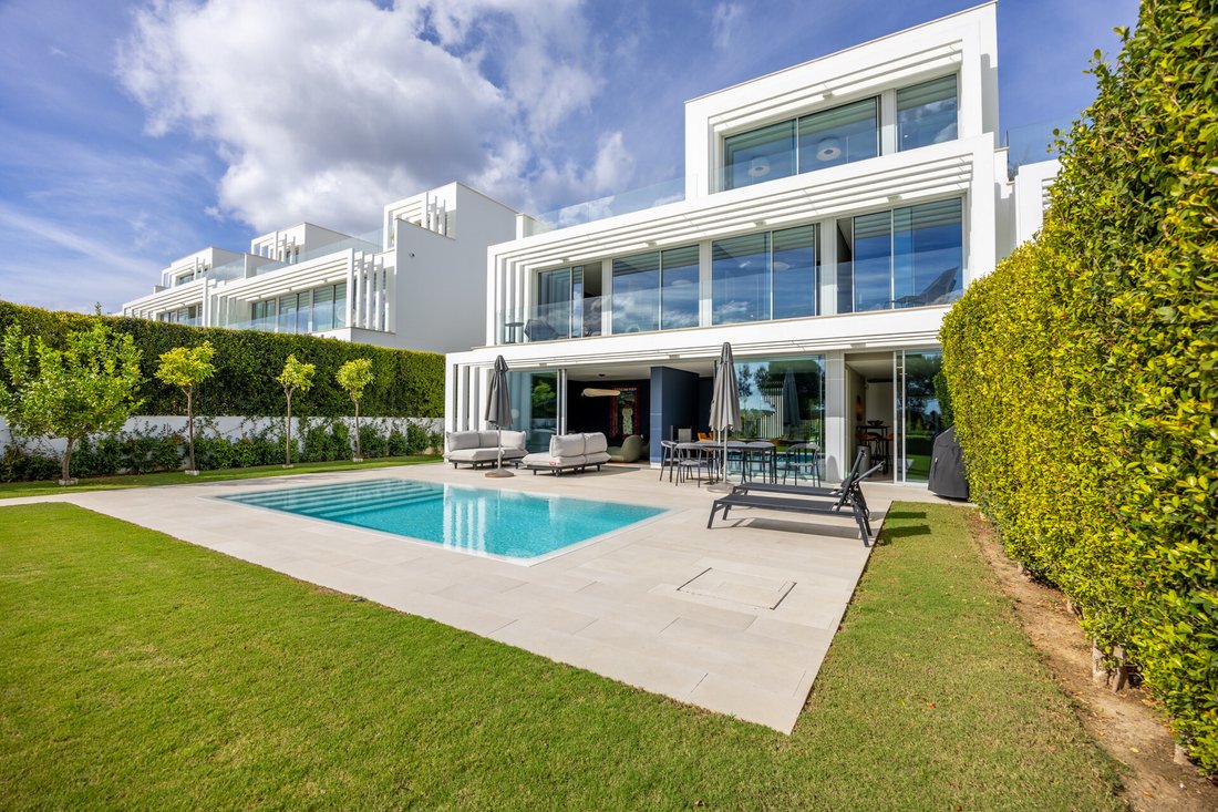 House in Sotogrande, San Roque, Andalusia 1 - 18564054