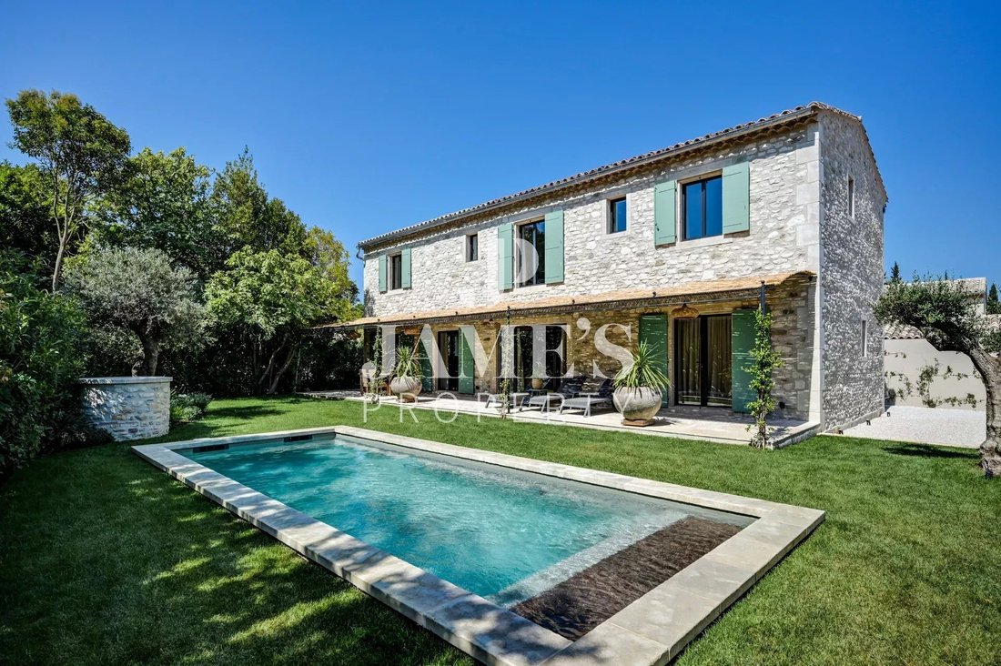 House in Saint-Rémy-de-Provence, Provence-Alpes-Côte d'Azur, France 2 - 18559830