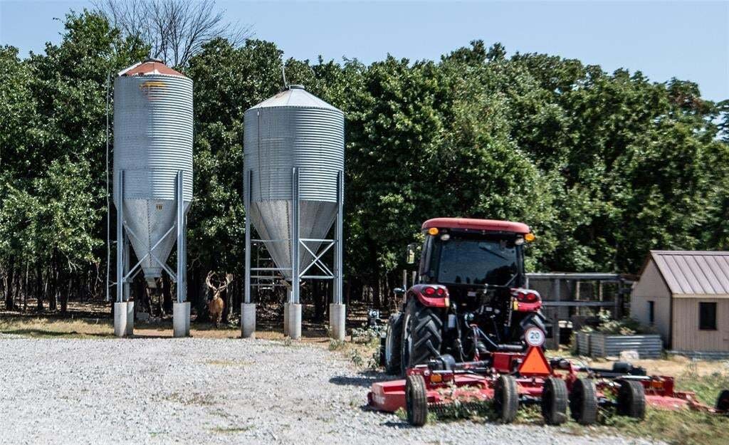 Farm Ranch in Chico, Texas, United States 5 - 18562829
