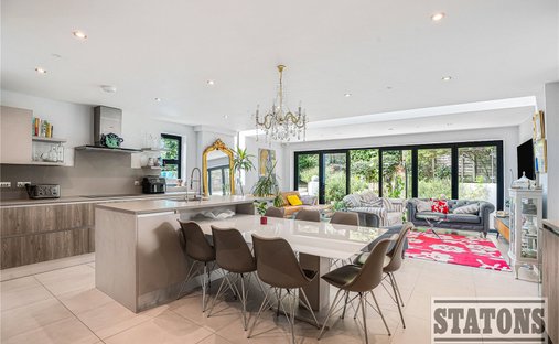 House in Barnet, England 1