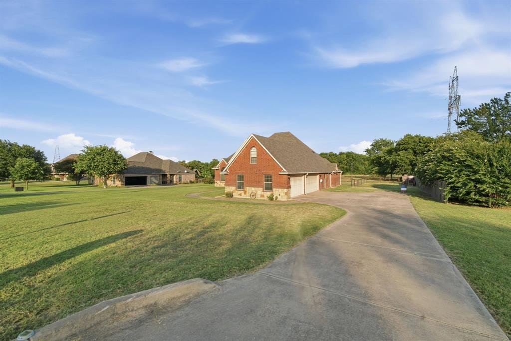House in Azle, Texas, United States 3 - 18562814