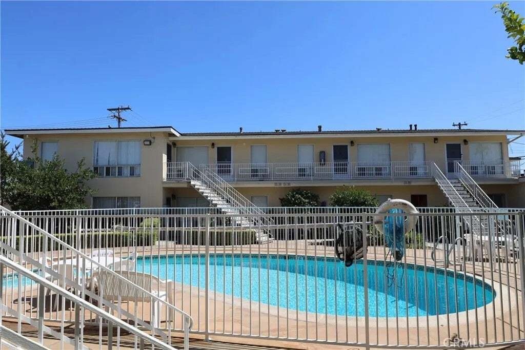 Orange, California, United States 5 - 18562492
