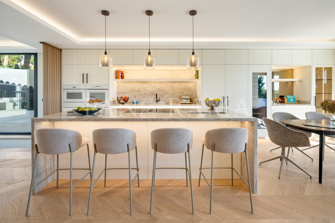 Villa in Elviria-Cabopino, Marbella, Spain 5 - 18563120