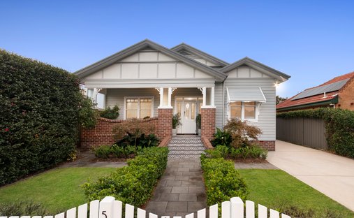 House in Hamilton East, New South Wales, Australia 1