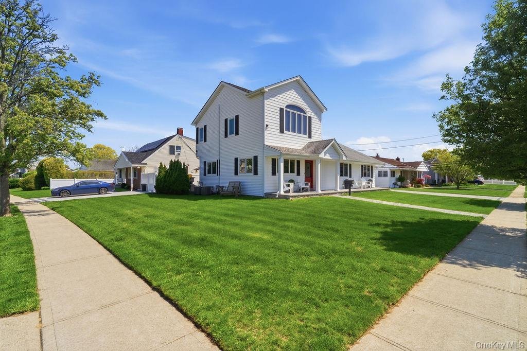 House in Bethpage, New York, United States 3 - 18564776