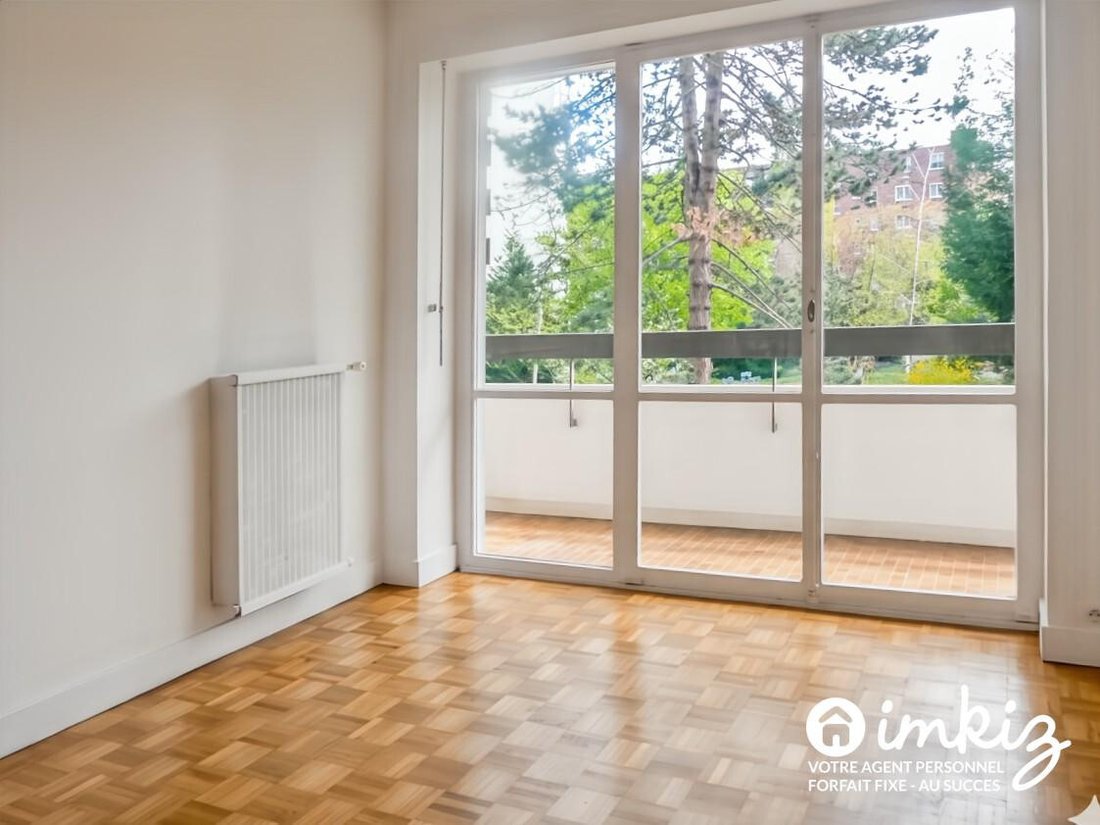Apartment in Cité Pierre et Marie Curie, Ivry-sur-Seine, France 5 - 18564765