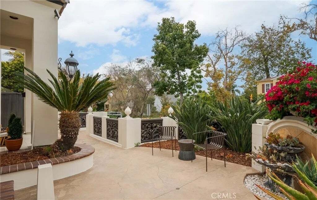 House in Signal Hill, California, United States 4 - 18559063