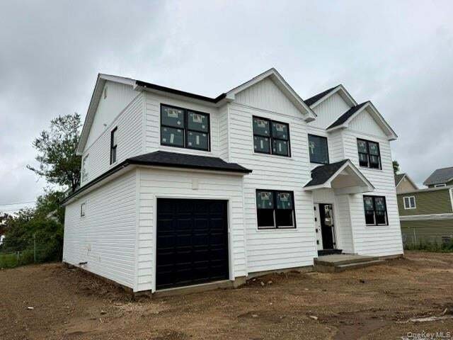 House in West Babylon, New York, United States 1 - 18561278
