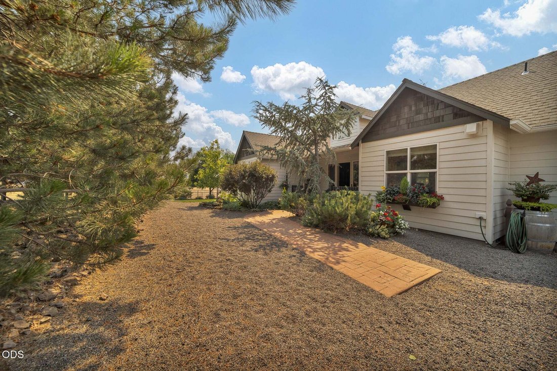 House in Madras, Oregon, United States 4 - 18561018