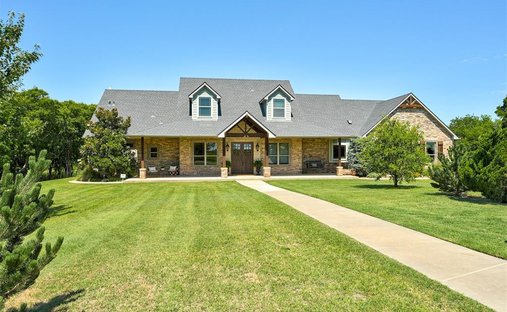 House in Piedmont, Oklahoma, United States 1