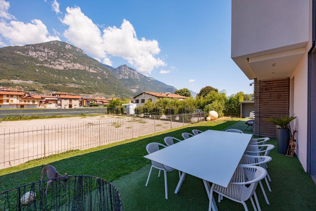 Villa in Costa Volpino, Lombardy, Italy 5 - 18441480