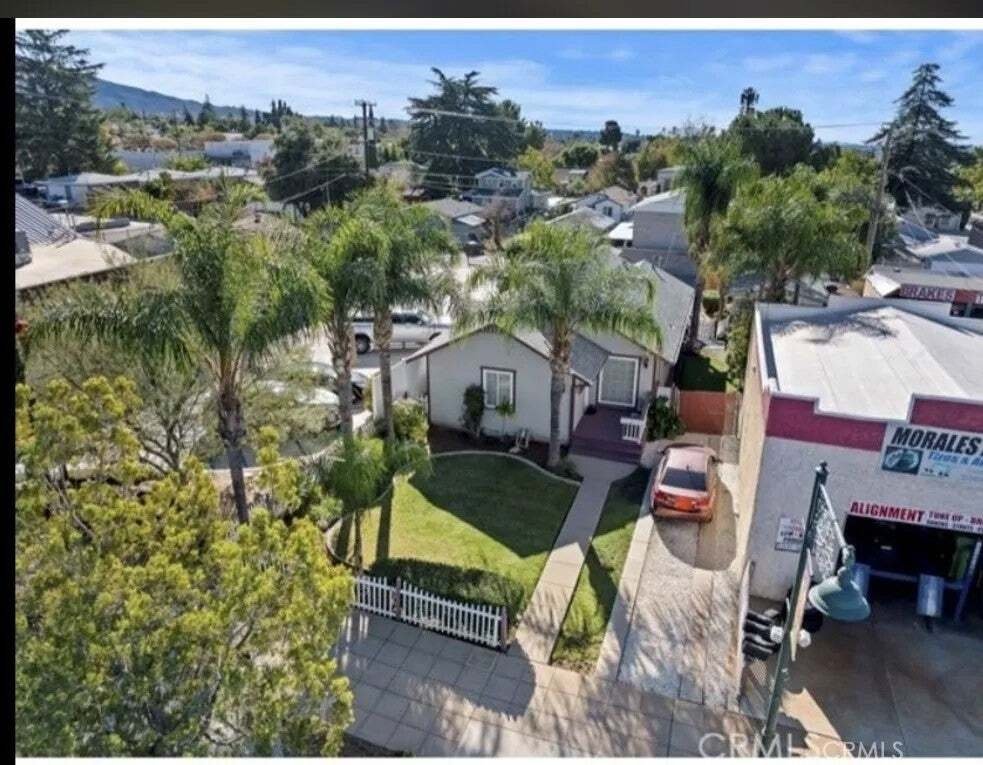 Yucaipa, California, United States 1 - 18562335