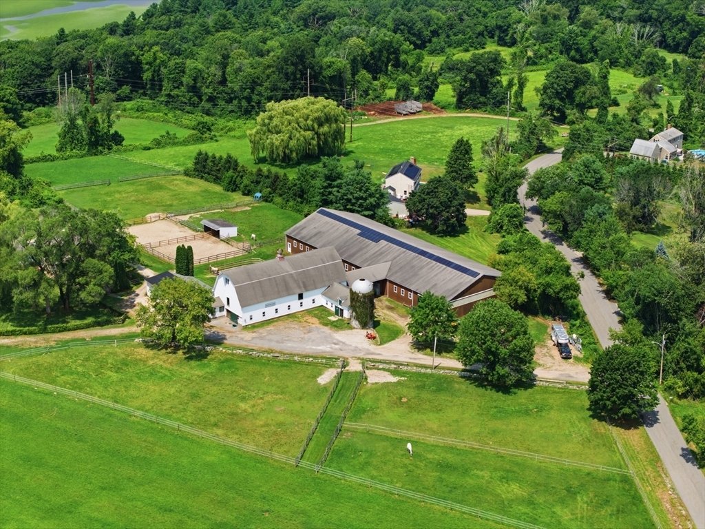 Farm Ranch in Uxbridge, Massachusetts, United States 2 - 18566267