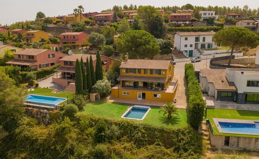Villa in Sant Julia de Ramis (District), Sant Julia de Ramis, Spain 1