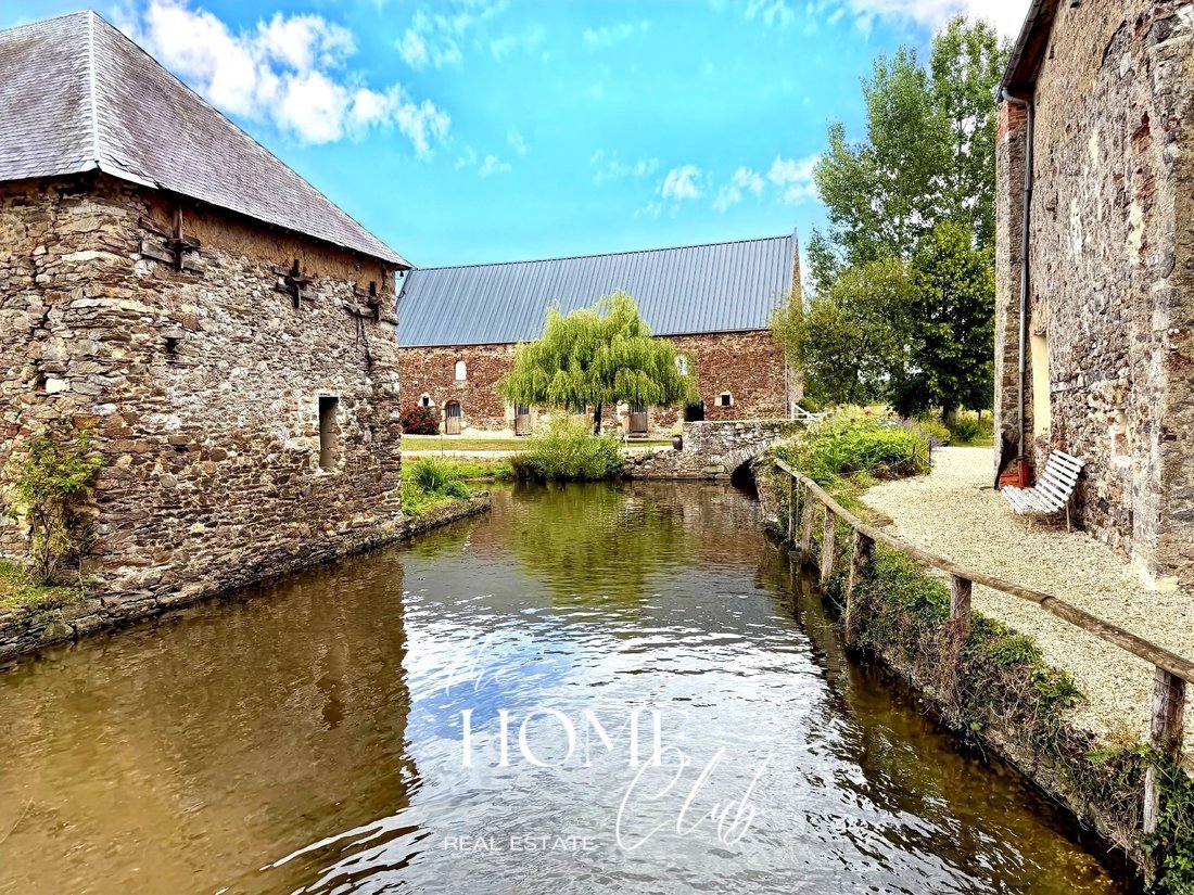 Castle in Saint-Clair-sur-l'Elle, Normandy, France 3 - 18565972