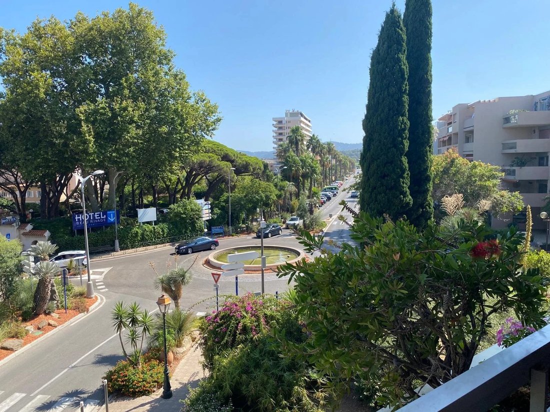 Apartment in Le Lavandou, Provence-Alpes-Côte d'Azur, France 1 - 18564826