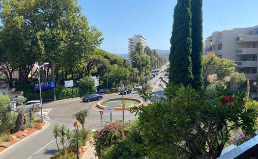 Apartment in Le Lavandou, Provence-Alpes-Côte d'Azur, France 1