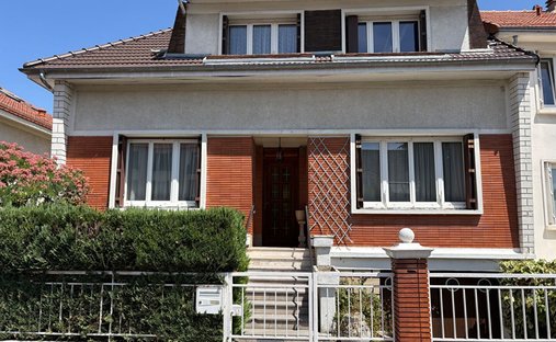 Casa a Centre Ville-Sarments, Châtillon, Francia 1