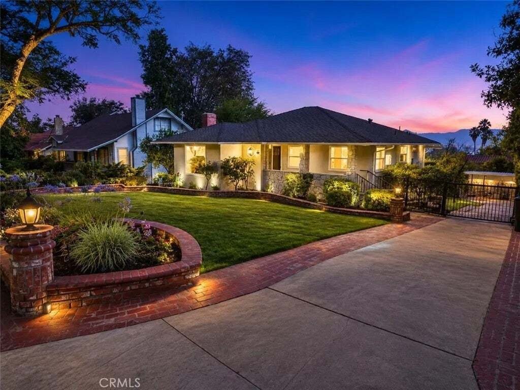 House in Burbank, California, United States 1 - 18559443