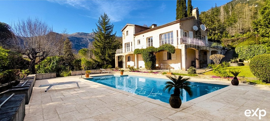 House in Tourrettes-sur-Loup, Provence-Alpes-Côte d'Azur, France 1 - 17624624