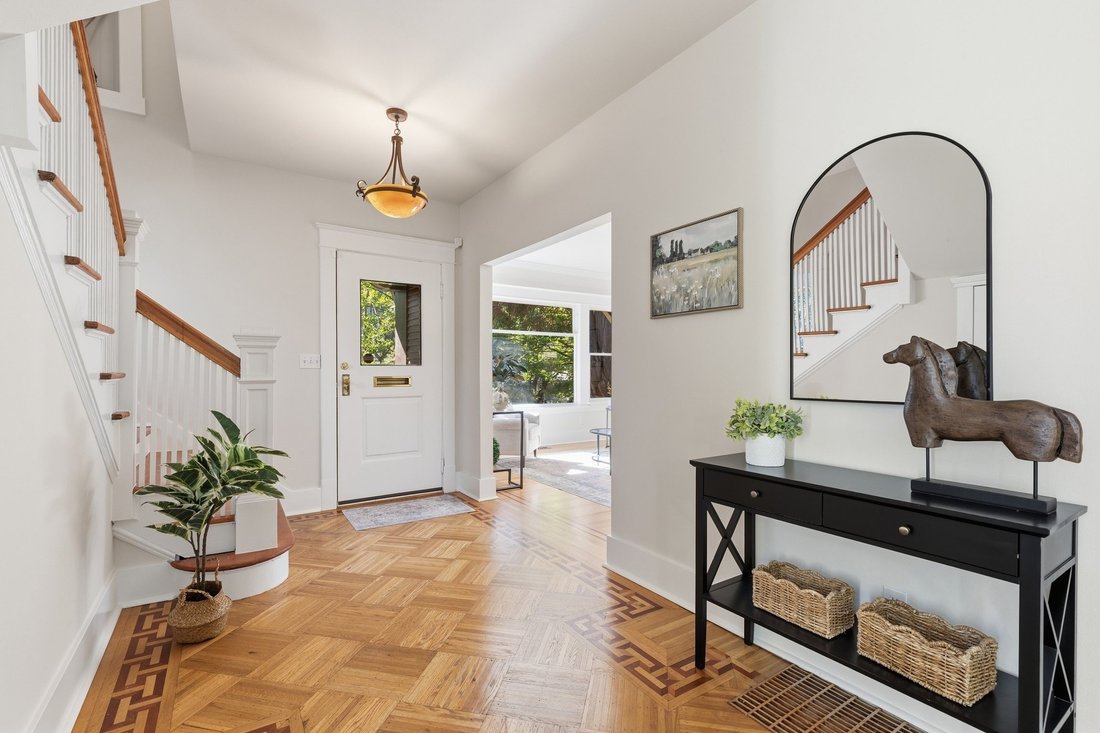 House in Seattle, Washington, United States 2 - 18558782