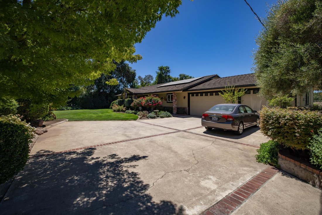 House in Linden, California, United States 3 - 18558908