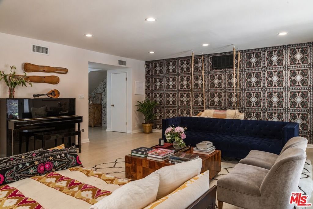House in Los Angeles, California, United States 5 - 18561148