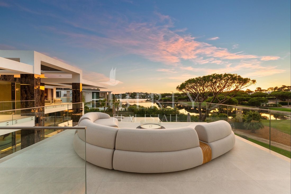 Villa in Quinta do Lago, Almancil, Portugal 2 - 18563169