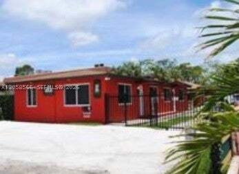 House in Hollywood, Florida, United States 4 - 18562004