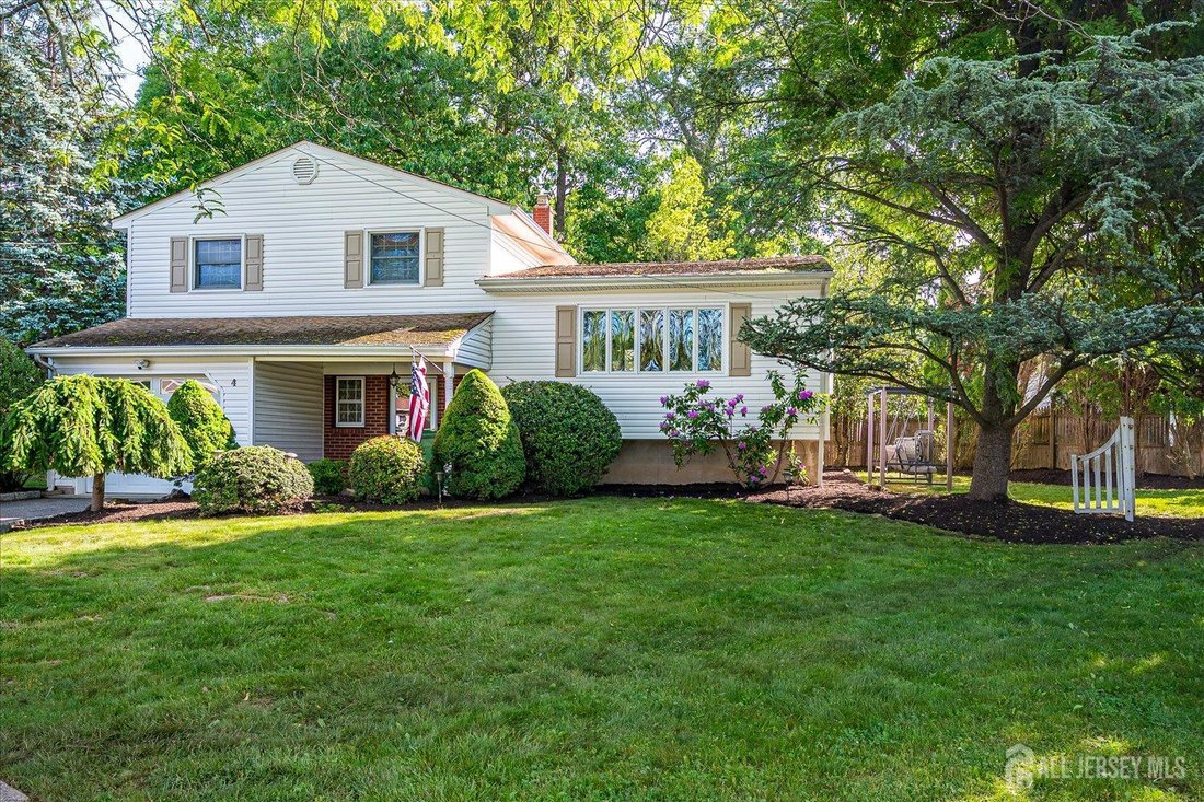 House in Metuchen, New Jersey, United States 2 - 18017613