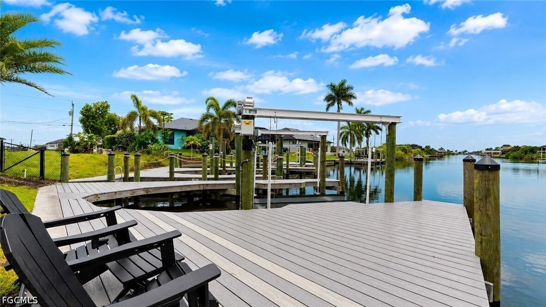 House in Cape Coral, Florida, United States 5 - 18562693