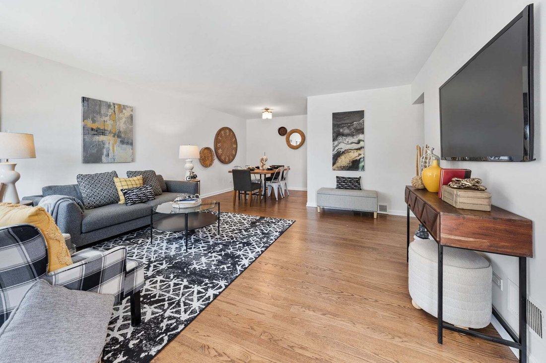 House in Morton Grove, Illinois, United States 5 - 18562616