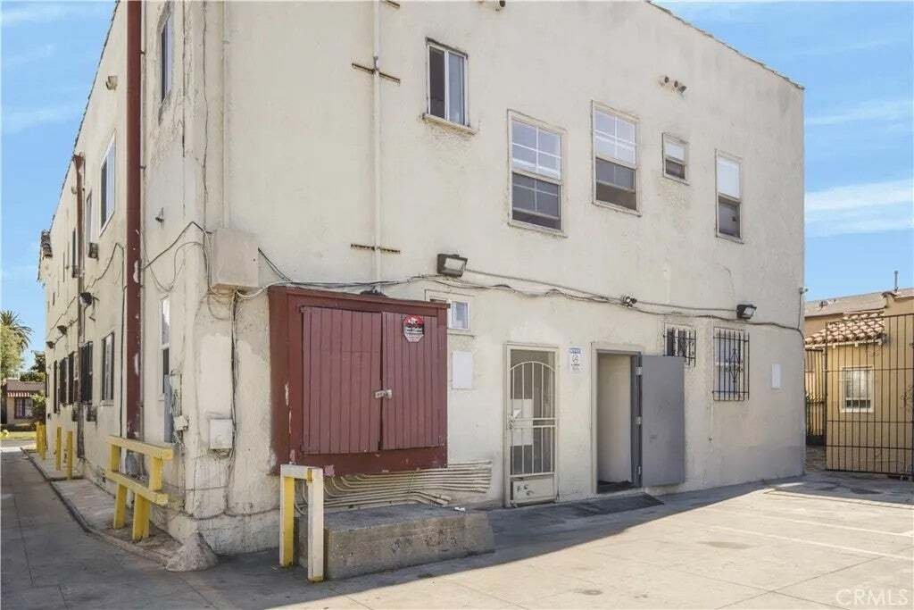 Los Angeles, California, United States 2 - 18562491