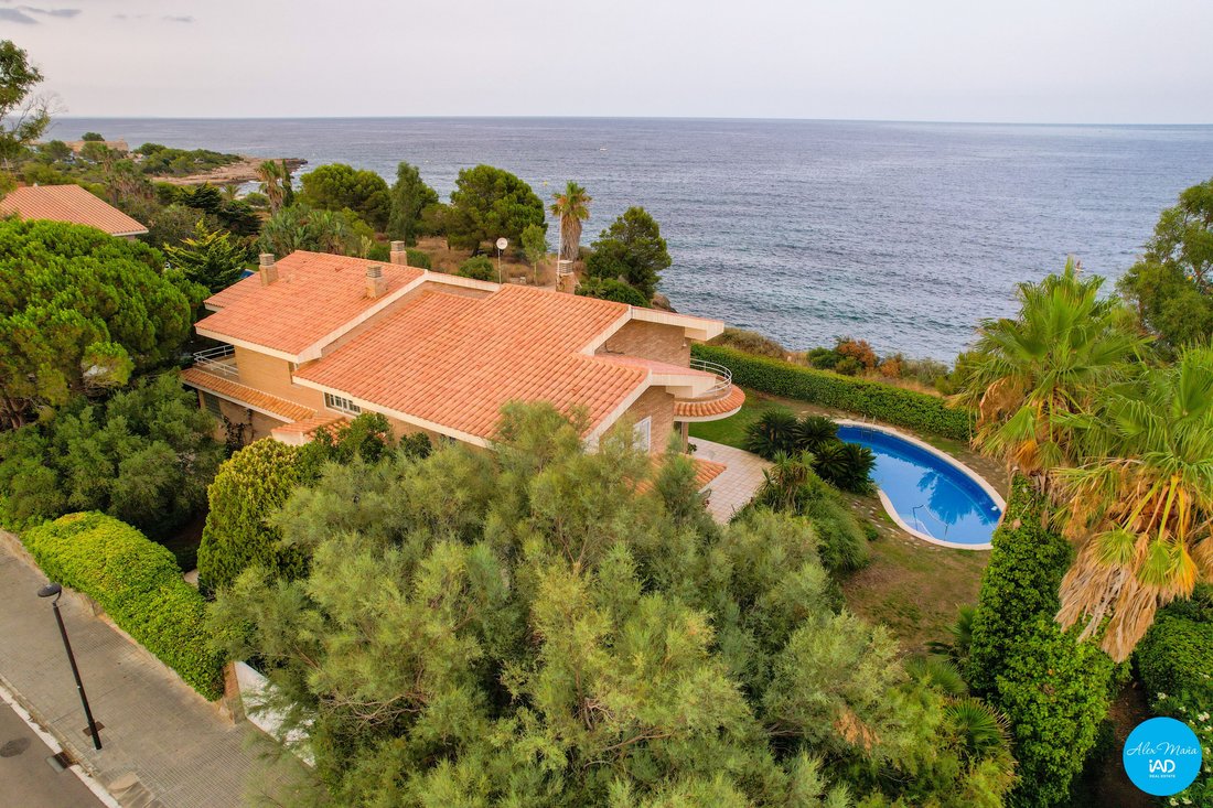 Chalet in les Tres Cales, l'Ametlla de Mar, Spain 1 - 18563285