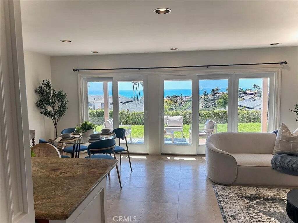 Condo in San Clemente, California, United States 3 - 18439880