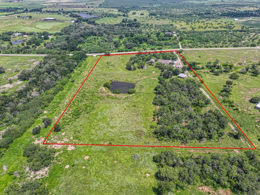House in Seguin, Texas, United States 2 - 18564089