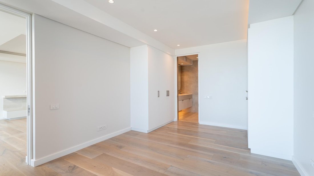 Apartment in Overstrand Local Municipality, Western Cape, South Africa 4 - 18563223