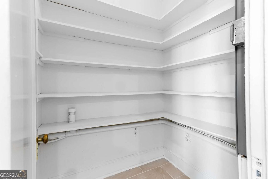 Condo in Atlanta, Georgia, United States 5 - 18558996