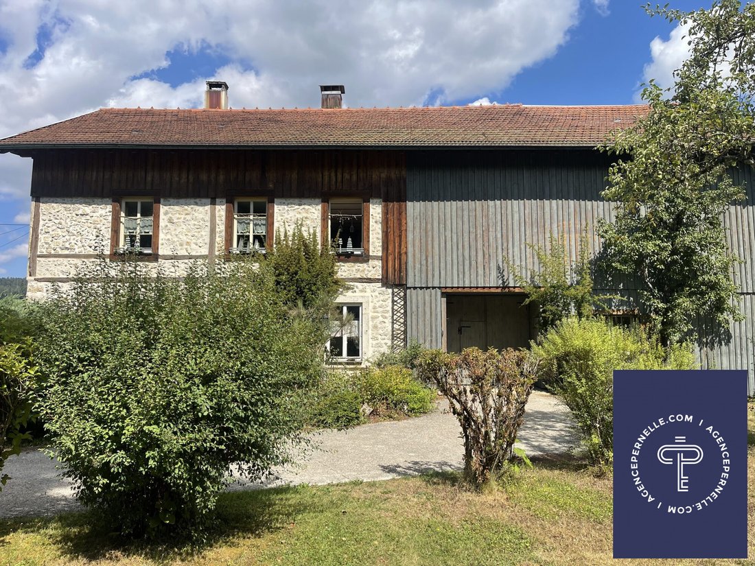 House in Villers-le-Lac, Bourgogne – Franche-Comté, France 1 - 18564314