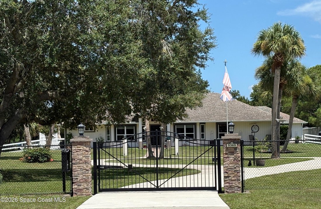 House in Cocoa, Florida, United States 5 - 18564690