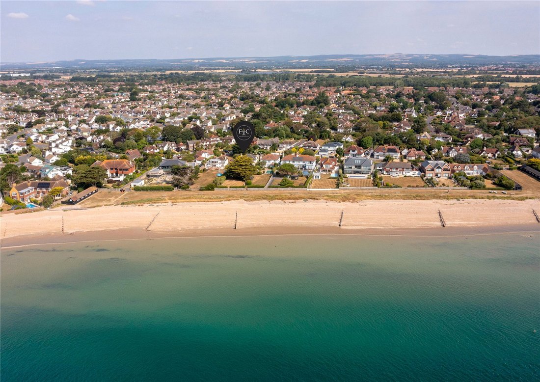 Haus in Middleton On Sea, Westergate, England 2 - 18565466