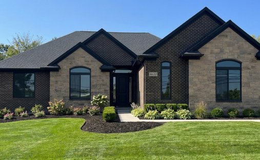 House in Leonard, Michigan, United States 1