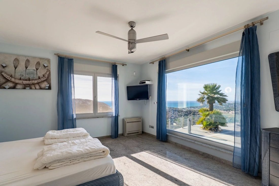 Villa in Moraira, Teulada, Valencian Community 2 - 18558302
