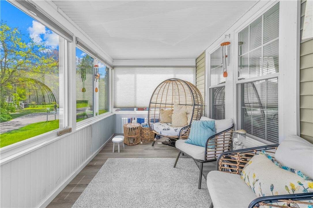 House in Warwick, Rhode Island, United States 5 - 18558112
